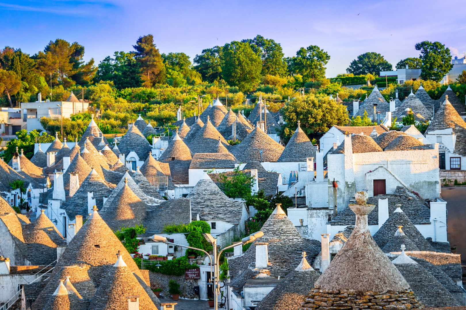 I Trulli di Alberobello: il cuore fiabesco della Puglia